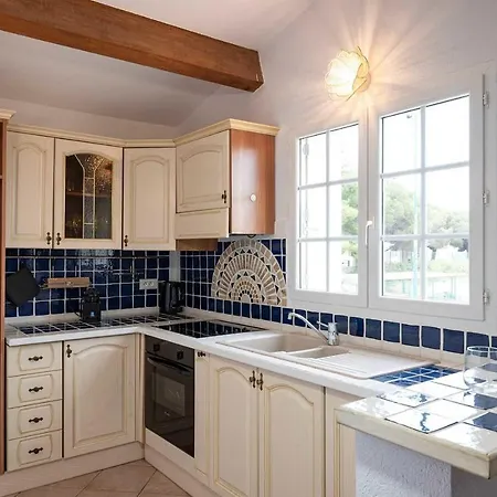 Villa Amazing With Swimming Pool And Parking - Centre - 2b Saint-Tropez