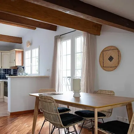 Amazing With Swimming Pool And Parking - Centre - 2b Saint Tropez